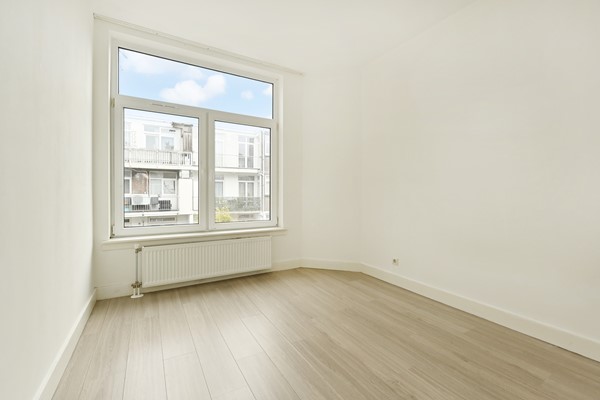 Medium property photo - Larensestraat 128, 2574 VM Den Haag
